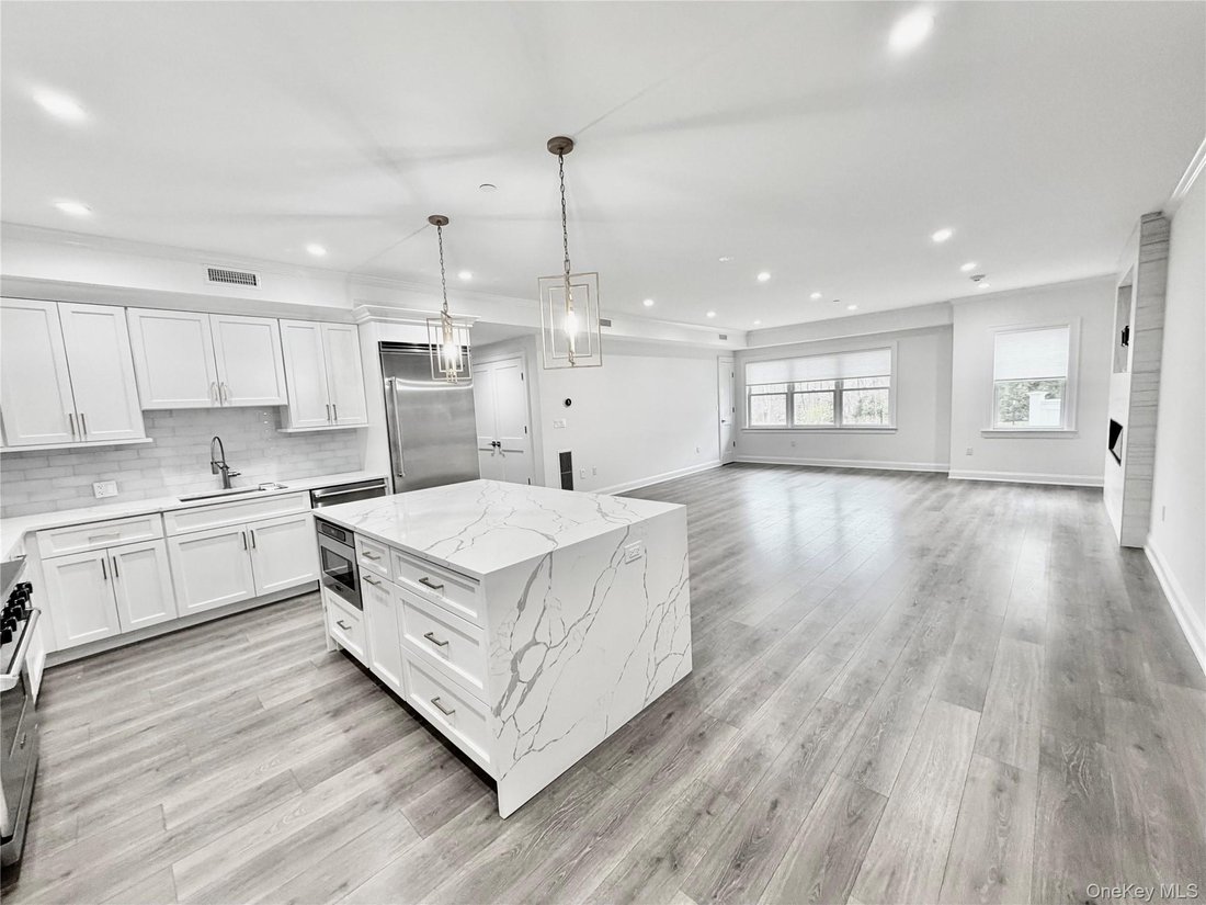 Condo in Greenwich, New York, United States 1 - 17620543