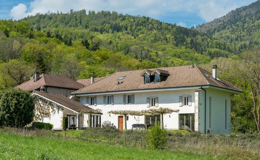 Villa en Divonne-les-Bains, Auvernia-Ródano-Alpes, Francia 1