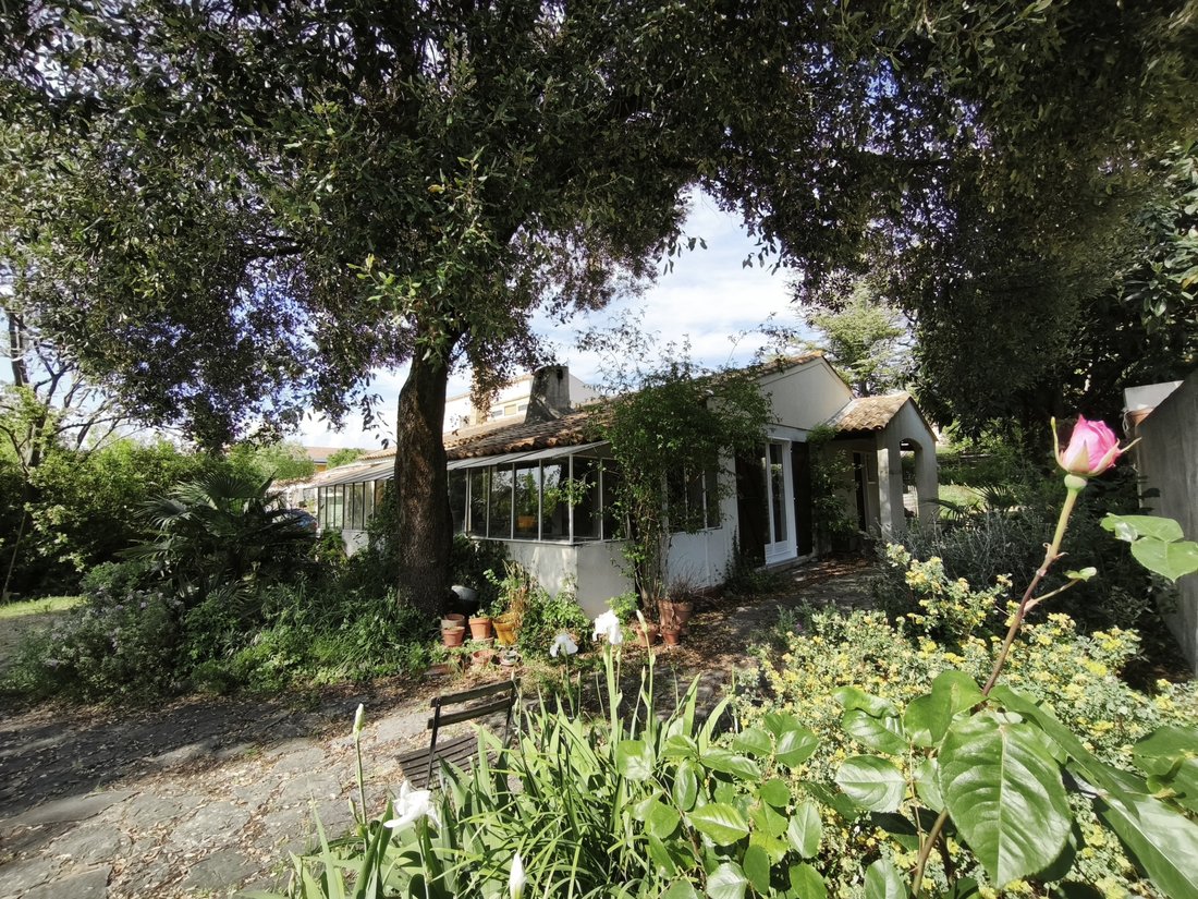 House in Sud, Saint-Jean-de-Vedas, France 1 - 17011023