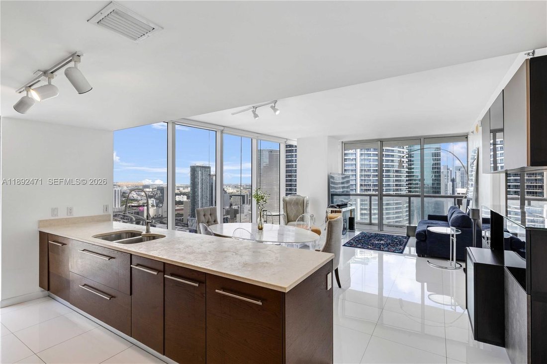 Condo in Miami, Florida, United States 3 - 17202287