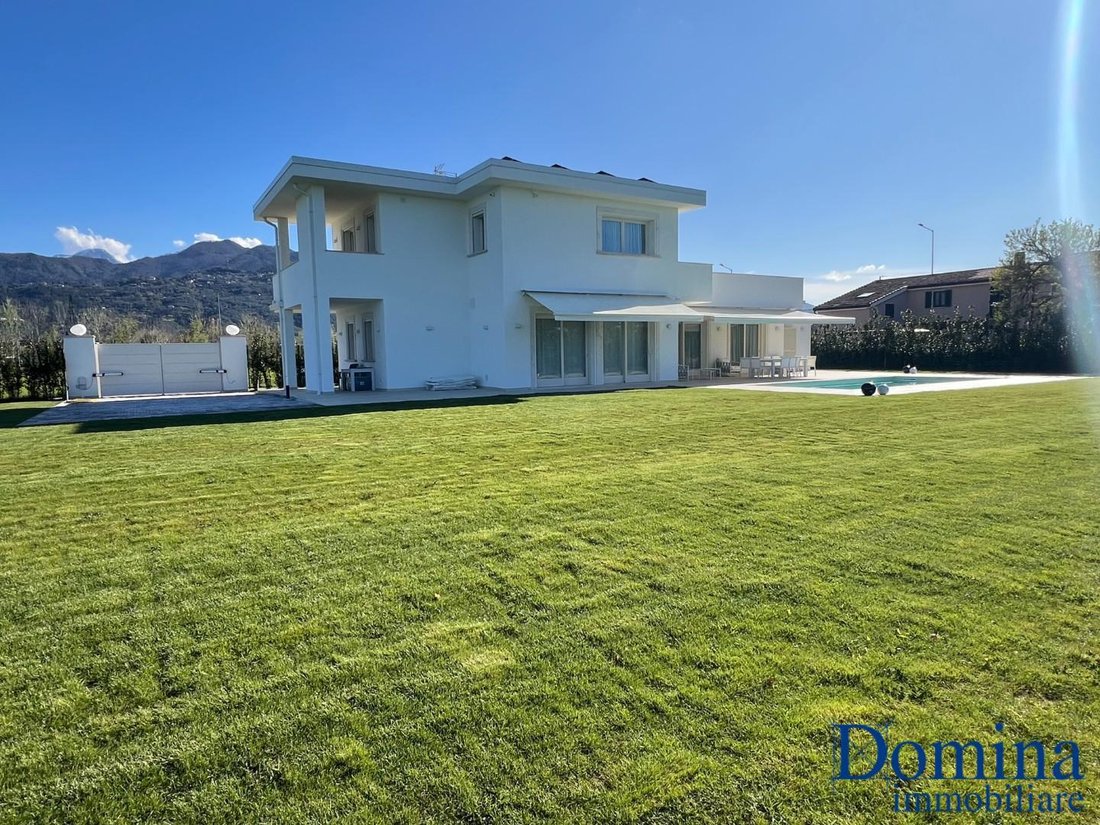 Villa in Pietrasanta, Tuscany, Italy 1 - 17723028