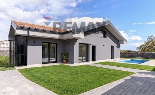 Villa in Viagrande, Sicily, Italy 1