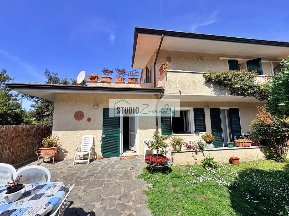 House in Center, Forte dei Marmi, Tuscany 1 - 17724170