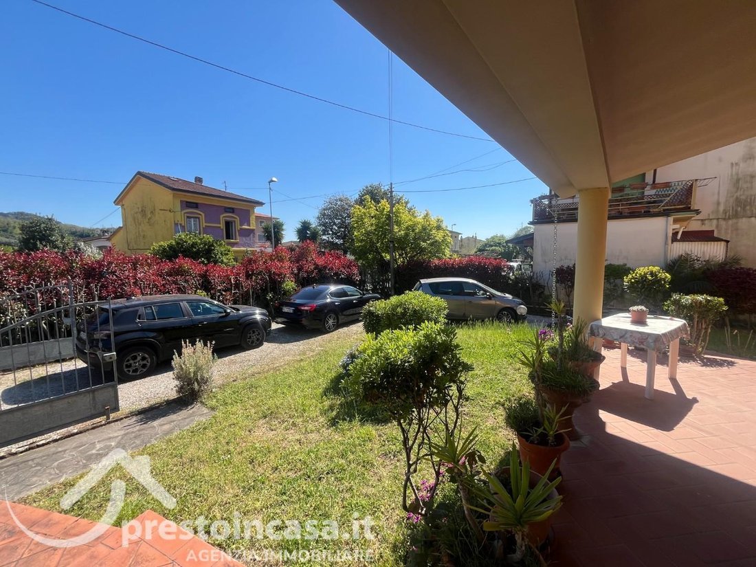 Villa in Quiesa, Massarosa, Tuscany 4 - 17723088