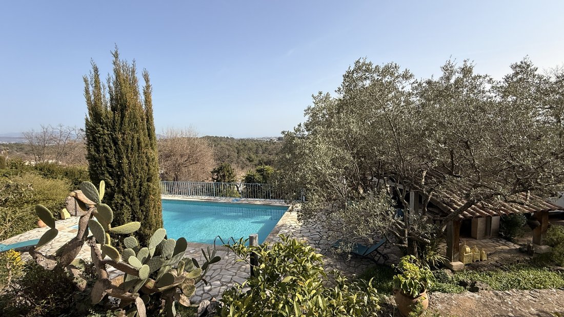 Villa in Nord, La Gaude, France 2 - 17723423