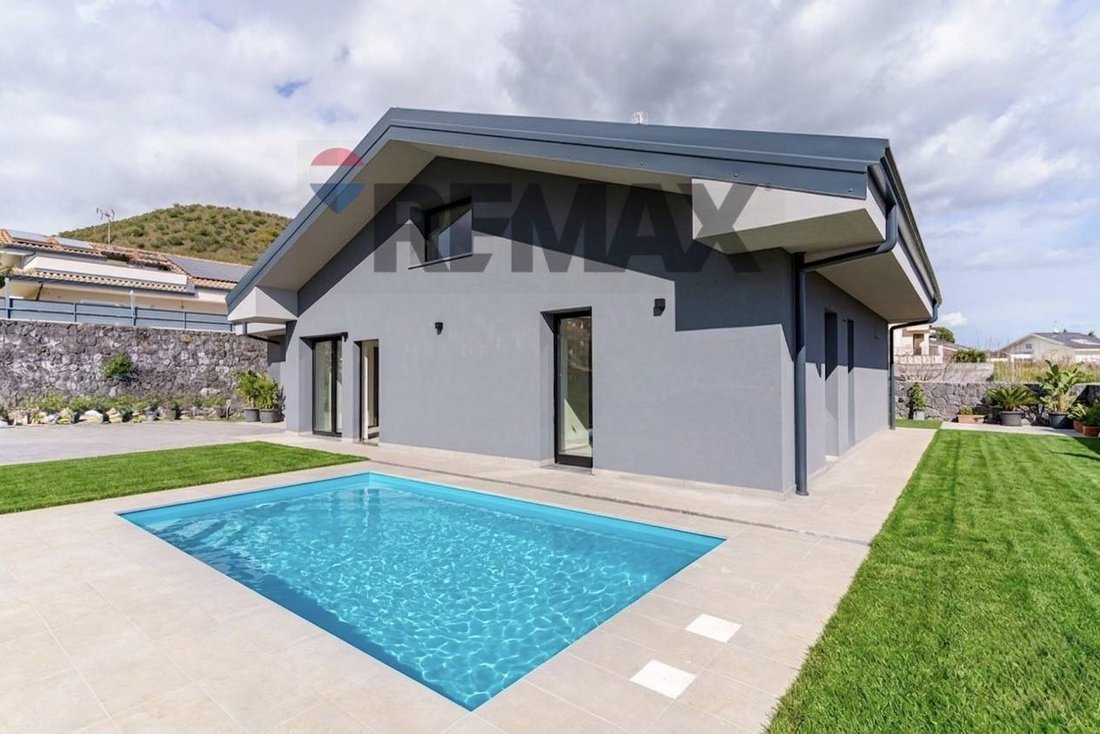 Villa in Viagrande, Sicily, Italy 3 - 17224132