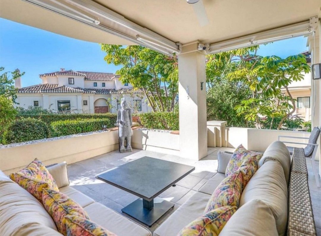 Apartment in Benahavis, Andalusia, Spain 2 - 17723335
