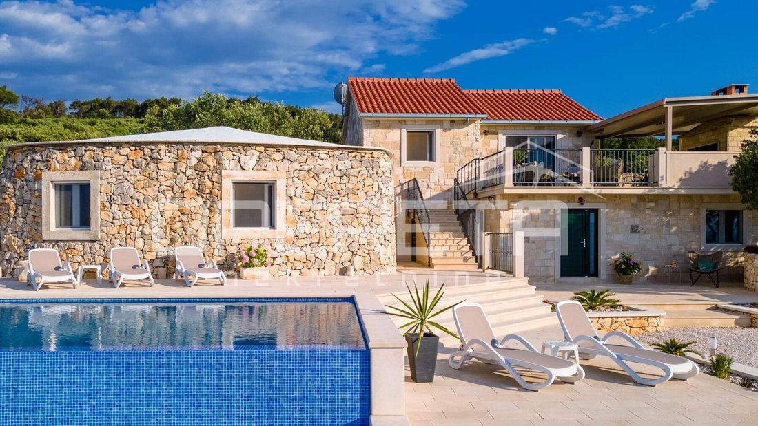 Villa in Supetar, Split-Dalmatia County, Croatia 3 - 17723386