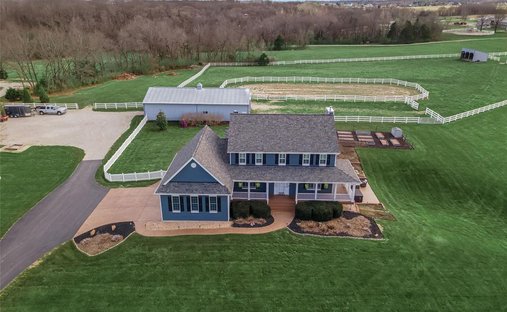 House in Defiance, Missouri, United States 1