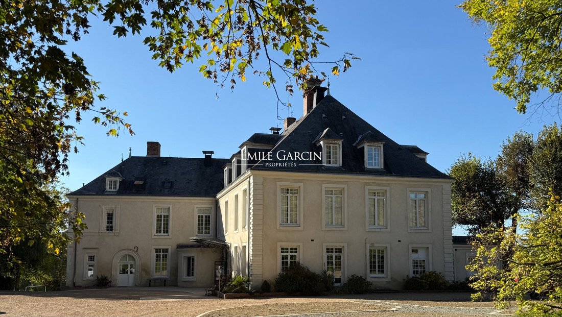 Chateau in Château-du-Loir, Montval-sur-Loir, France 3 - 17723239