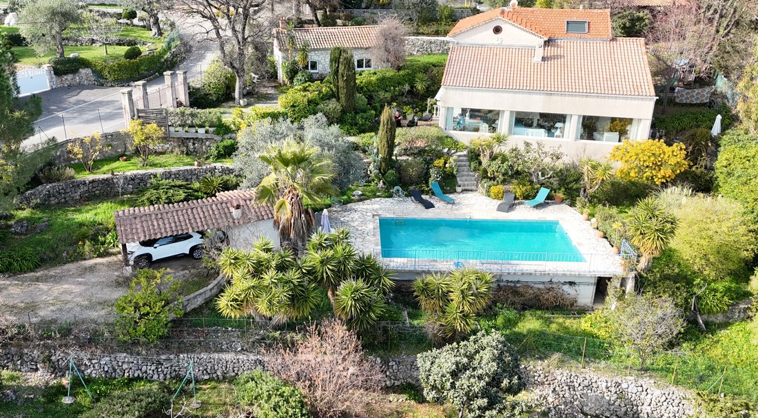 Villa in Nord, La Gaude, France 4 - 17723423