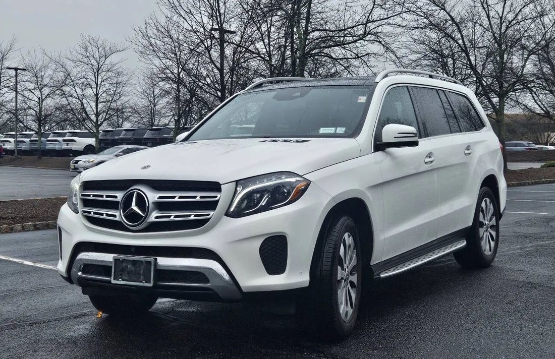 Suv in Little Ferry, NJ, United States 3 - 17723979