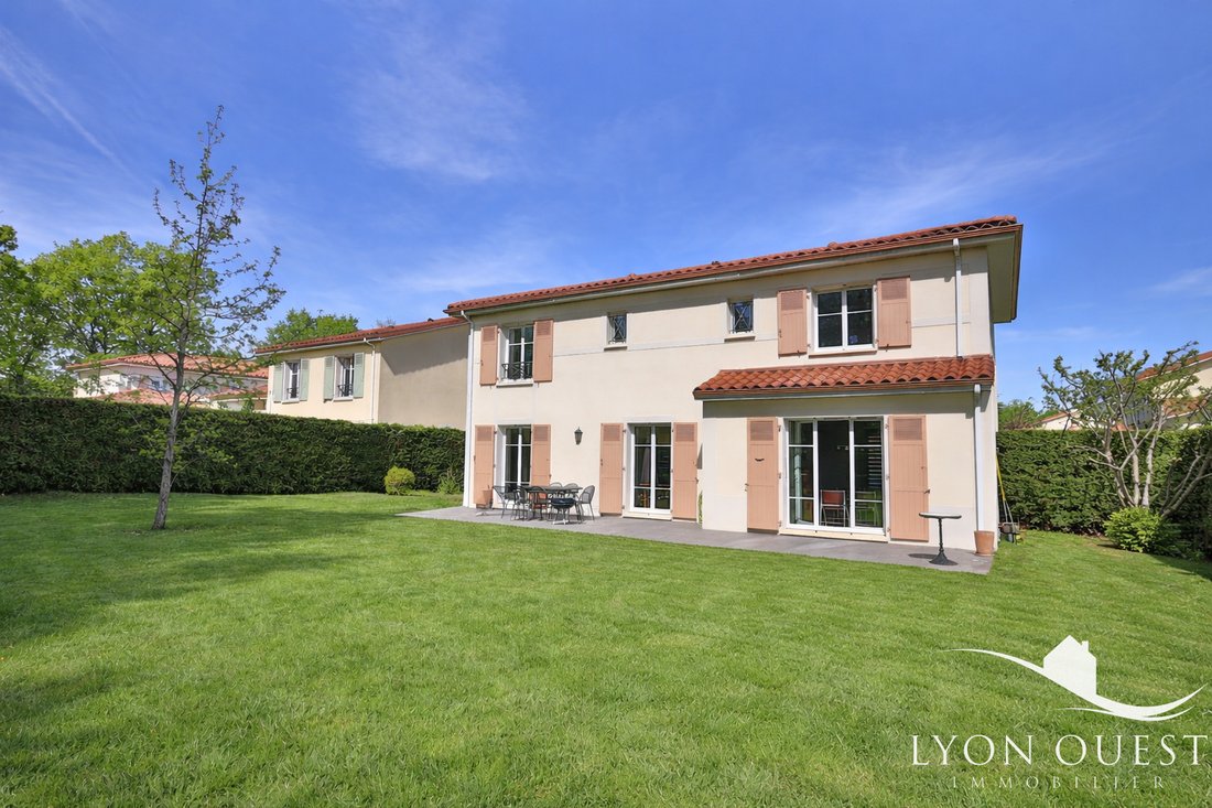 House in Charbonnieres-les-Bains, Auvergne-Rhône-Alpes, France 3 - 17722853