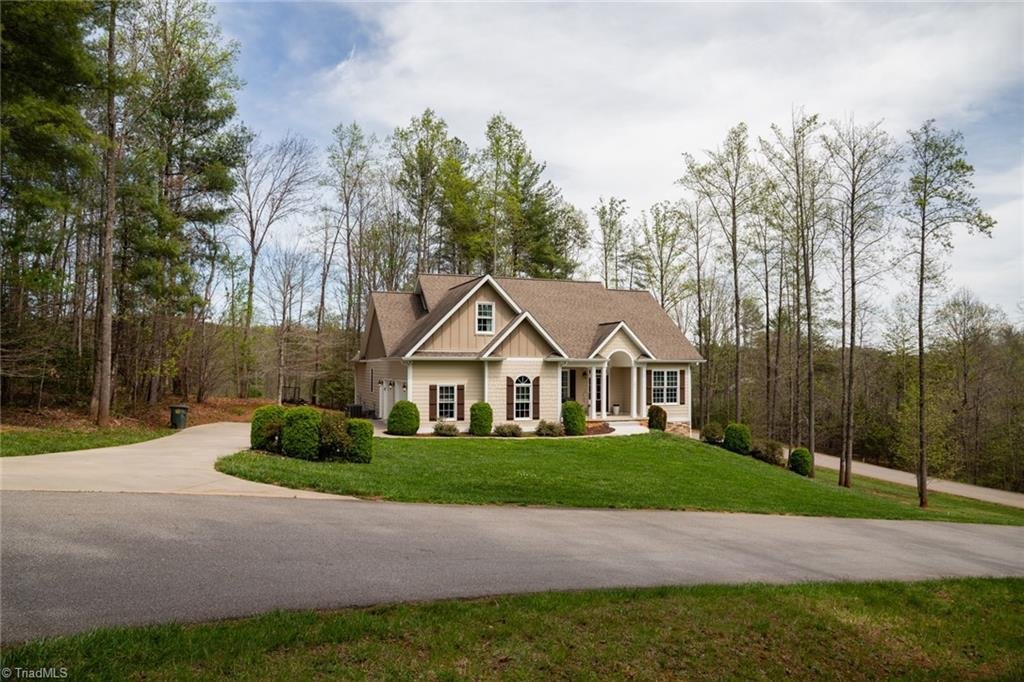 House in Purlear, North Carolina, United States 1 - 17722225