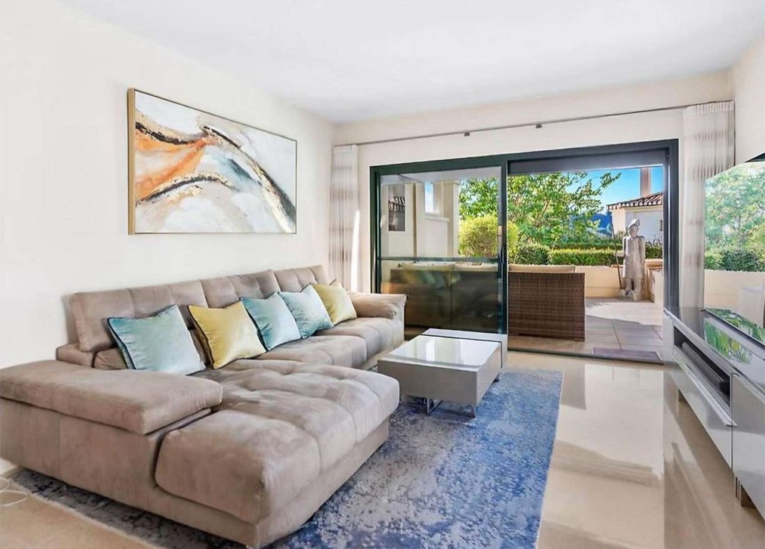 Apartment in Benahavis, Andalusia, Spain 3 - 17723335