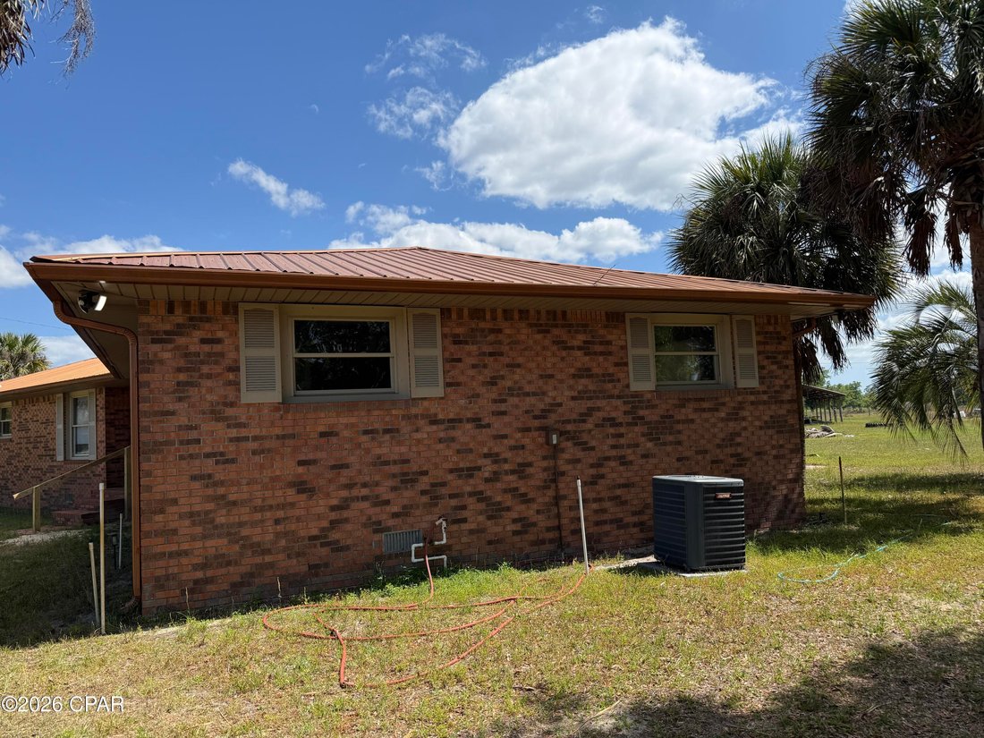 House in Fountain, Florida, United States 4 - 17721941