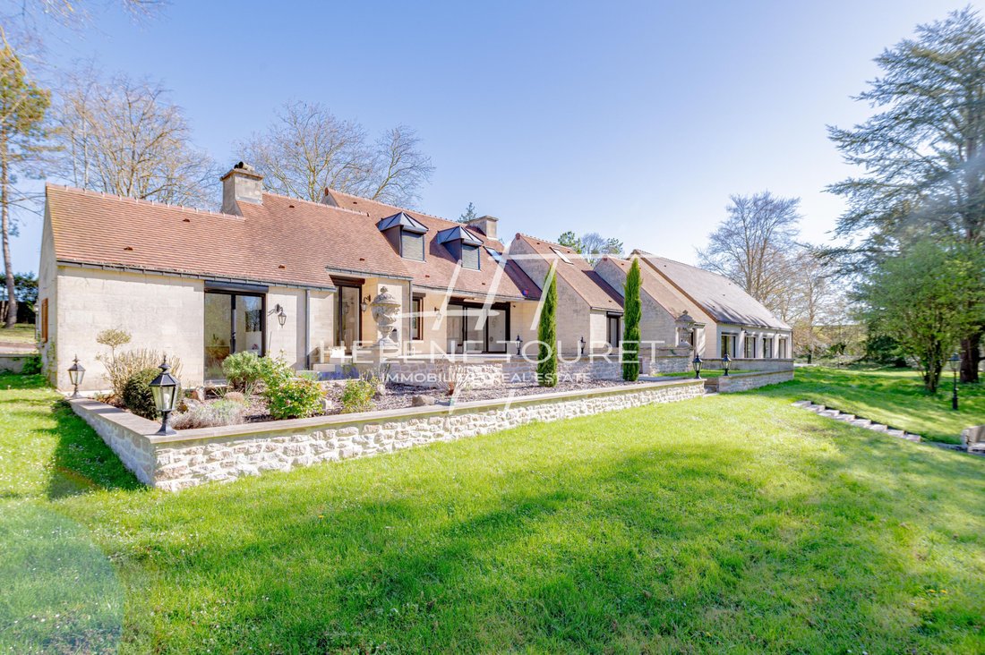 House in Fontaine-Chaalis, Hauts-de-France, France 1 - 17722879