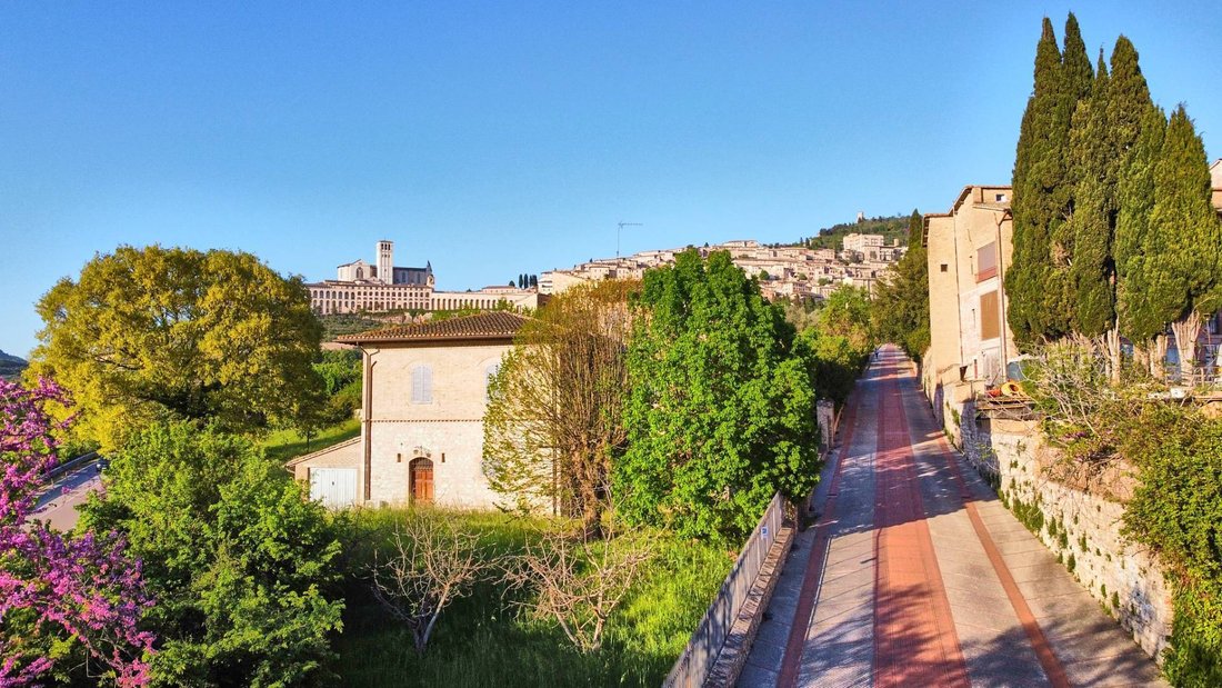 Country House in Assisi, Umbria, Italy 1 - 16033177