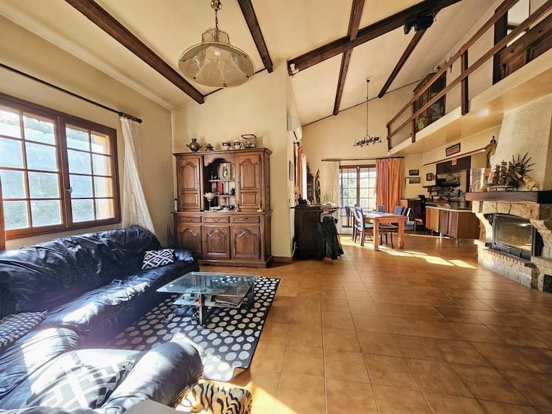 Villa in Le Cres, Occitania, France 2 - 17724431