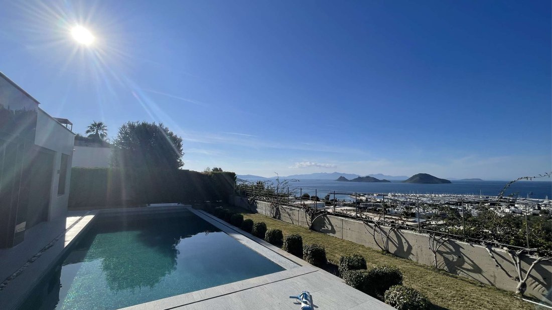 Villa in Turgutreis, Muğla, Turkey 1 - 17724455