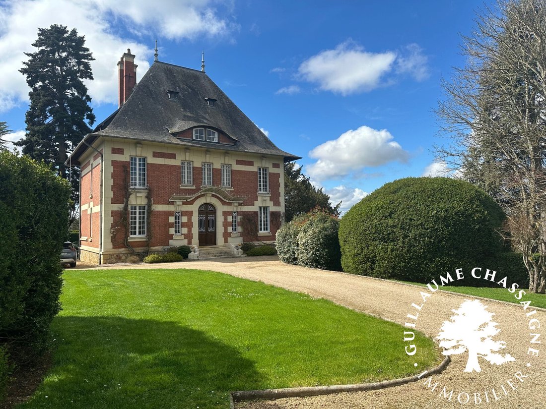 House in Bourges, Centre-Val de Loire, France 1 - 17378070