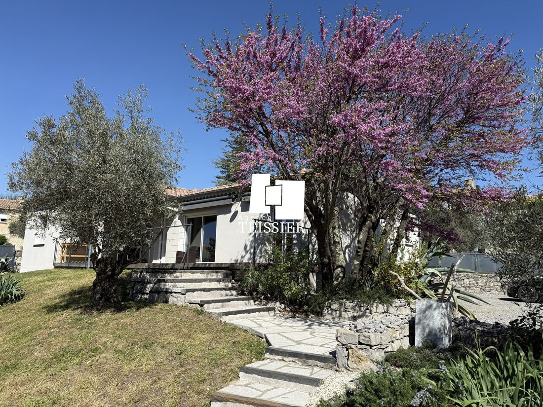 Villa in Les Vans, Auvergne-Rhône-Alpes, France 2 - 17724366