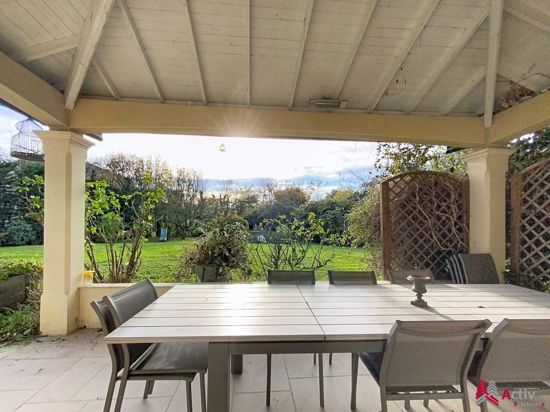 House in Saint-Cyr-au-Mont-d'Or, Auvergne-Rhône-Alpes, France 2 - 17724351