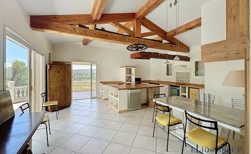Maison à Carcès, Provence-Alpes-Côte d'Azur, France 1
