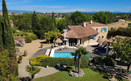 House in Valensole, Provence-Alpes-Côte d'Azur, France 1