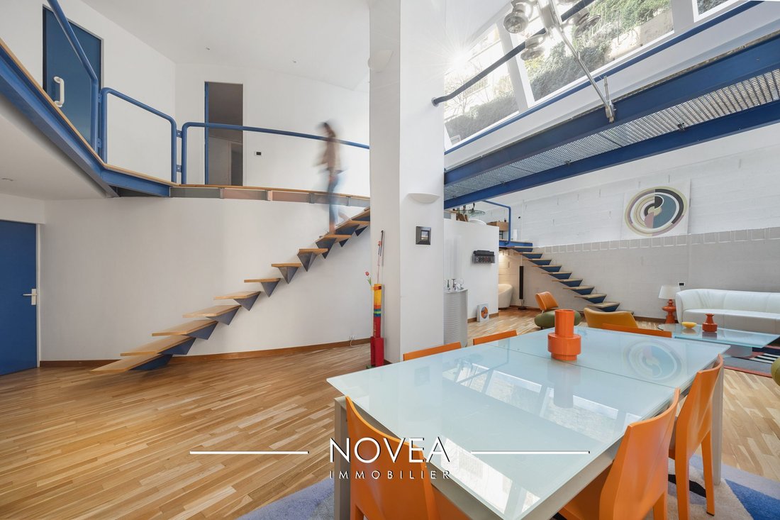 Apartment in Croix Rousse-Gros Caillou, Lyon 4e Arrondissement, Lyon 2 - 17724313