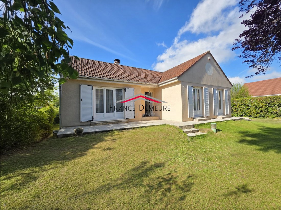 House in Saint Prix Centre, Saint-Prix, France 2 - 17709973