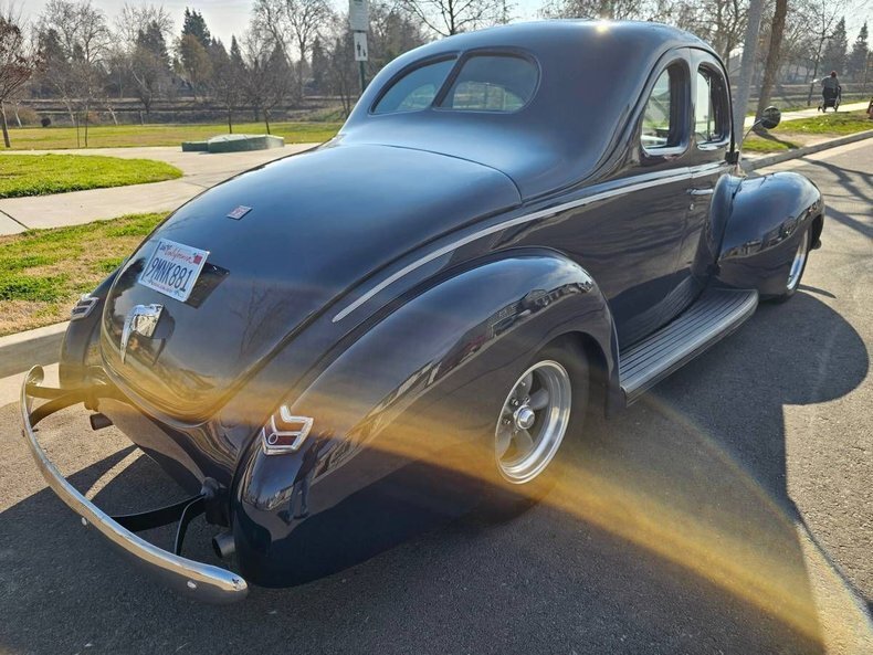 Coupe in Glendale, United States 4 - 17724836