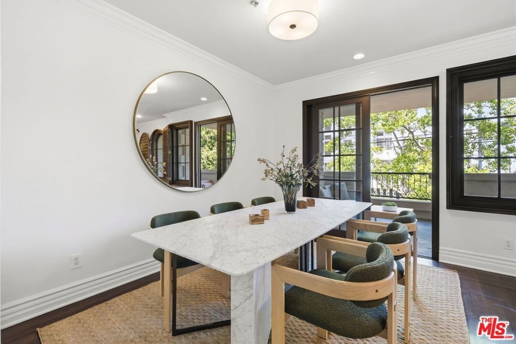 Condo in Los Angeles, California, United States 3 - 17724718