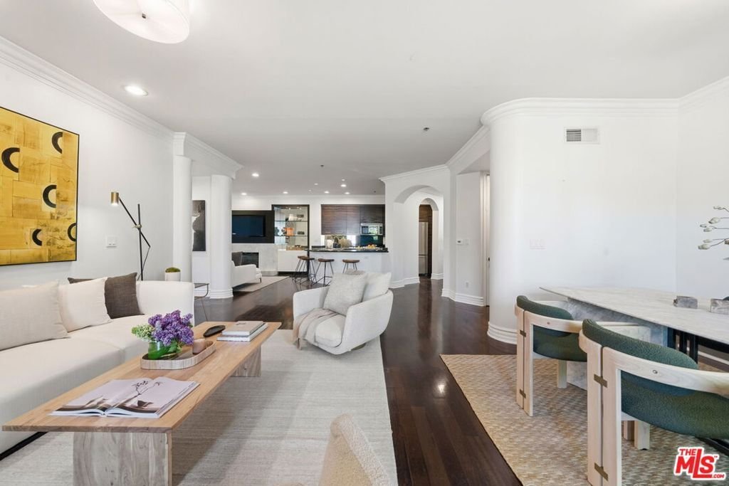 Condo in Los Angeles, California, United States 2 - 17724718