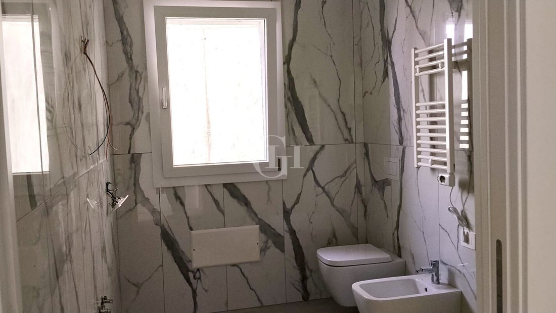 Apartment in Vercana, Lombardy, Italy 4 - 17724880