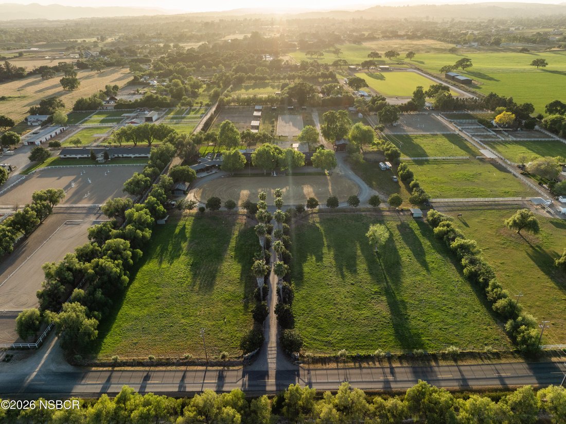 House in Santa Ynez, California, United States 2 - 17724671