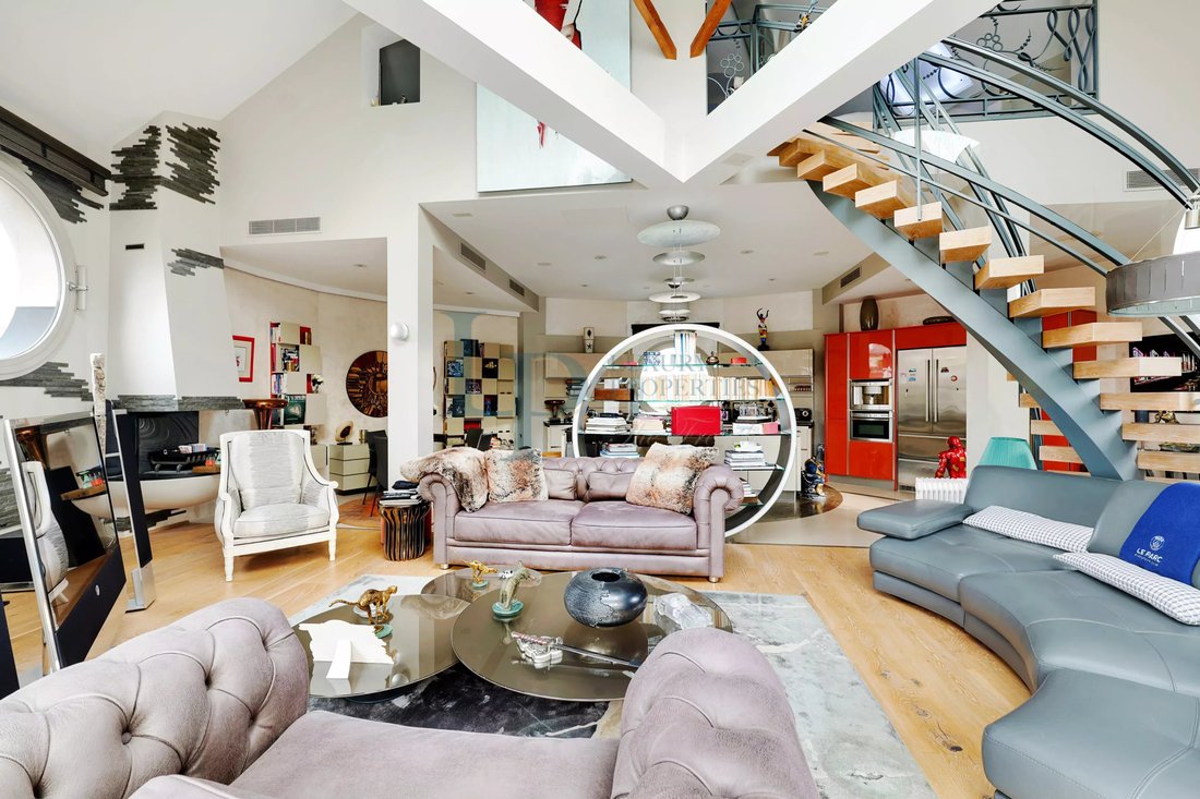 Apartment in Saint-Cloud, Ile-de-France, France 4 - 17724774