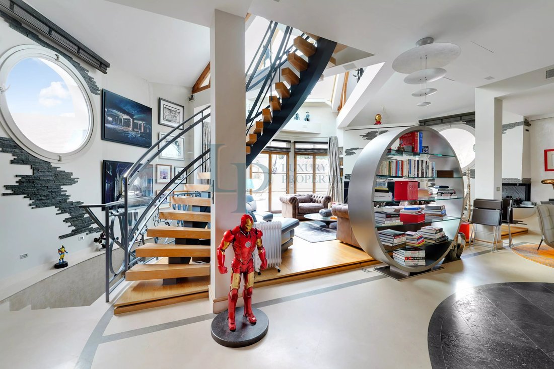 Apartment in Saint-Cloud, Ile-de-France, France 1 - 17724774
