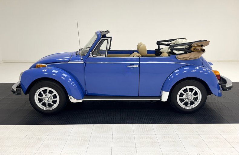 Cabriolet in Morgantown, United States 4 - 17724877