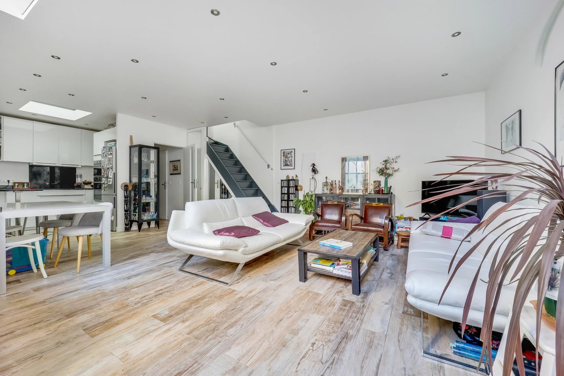 Versailles Saint Louis – A Split Level In Versailles, île De France ...