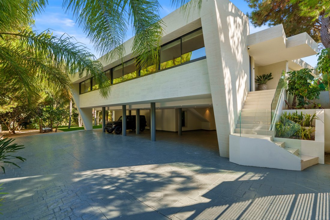 Villa in Elviria-Cabopino, Marbella, Spain 4 - 17725191