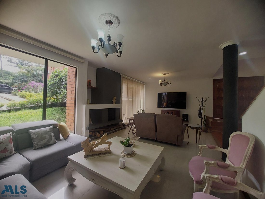 House in Medellín, Antioquia, Colombia 3 - 17725116