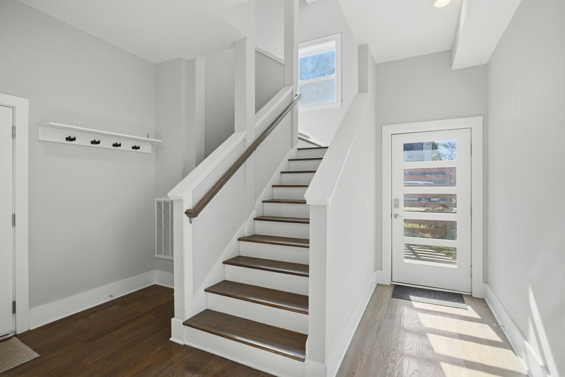 Co Op in Nashville, Tennessee, United States 5 - 17724967
