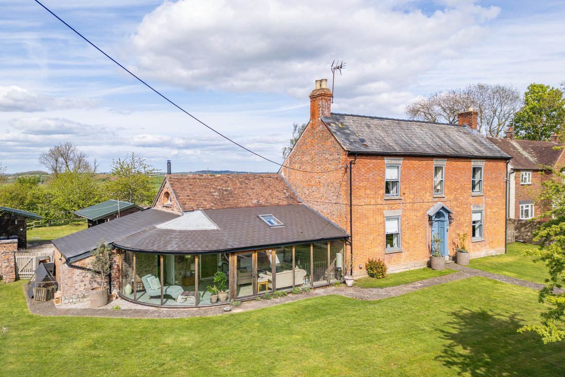 House in Westbury-on-Severn, England 1 - 17316146