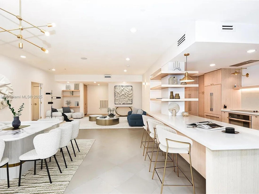 Condo in Bal Harbour, Florida, United States 1 - 17724901