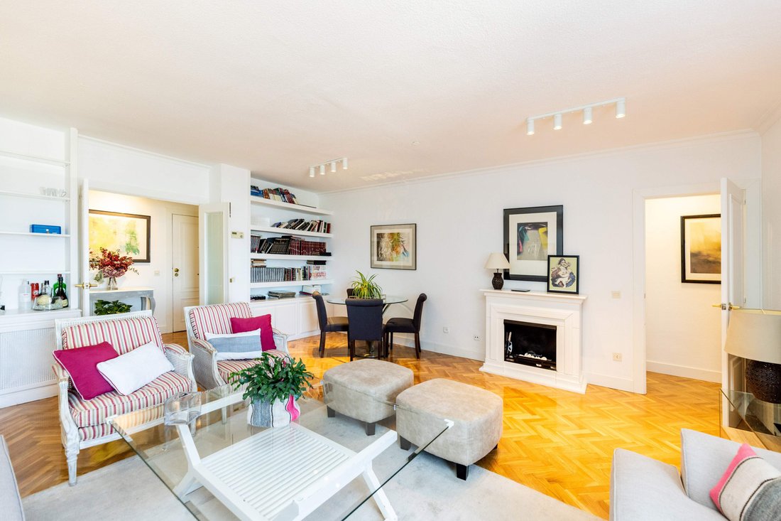 Apartment in Fuencarral-El Pardo, Madrid, Spain 3 - 17725213