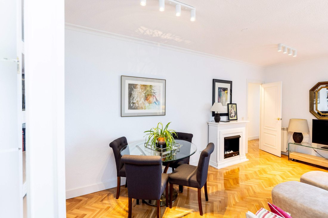 Apartment in Fuencarral-El Pardo, Madrid, Spain 4 - 17725213