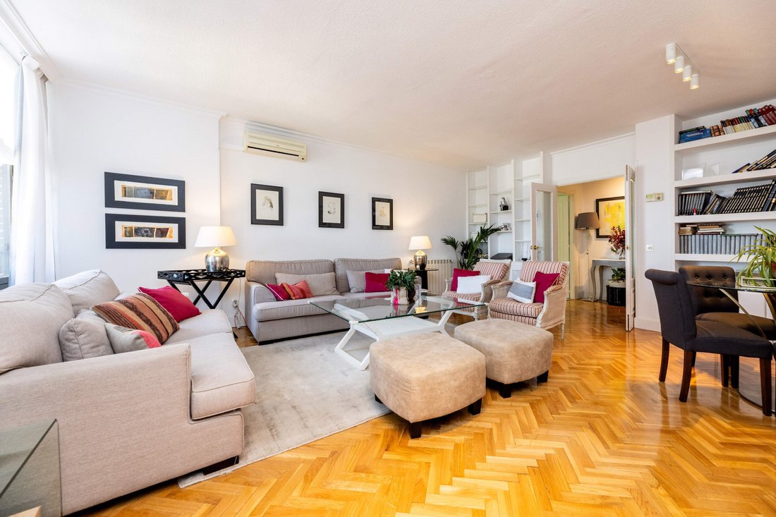 Apartment in Fuencarral-El Pardo, Madrid, Spain 2 - 17725213