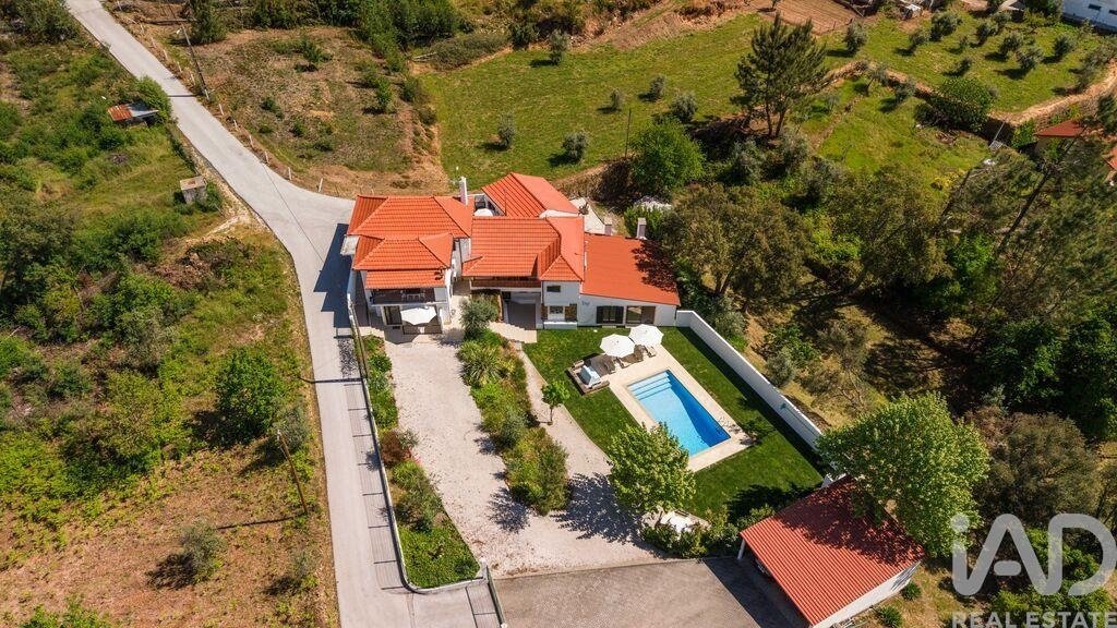 Townhouse in Pedrogao Grande, Leiria District, Portugal 1 - 15866977