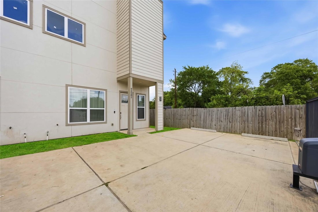 Houston, Texas, United States 4 - 17725145